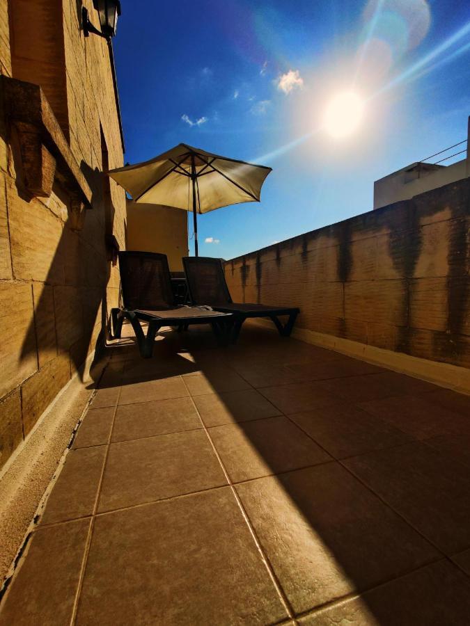 Rosehill Bed And Breakfast Xaghra Bagian luar foto