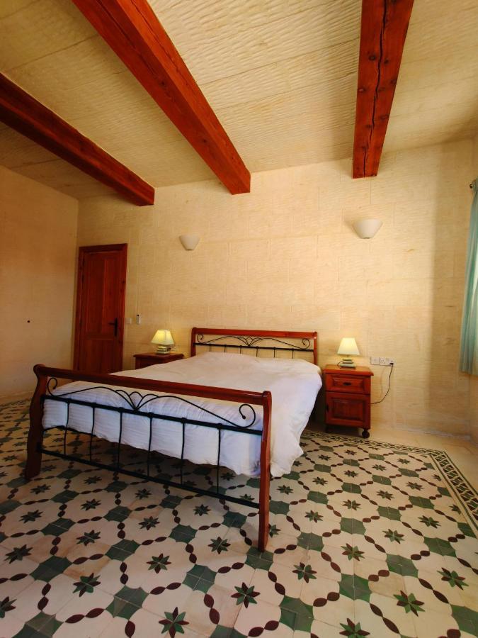 Rosehill Bed And Breakfast Xaghra Bagian luar foto